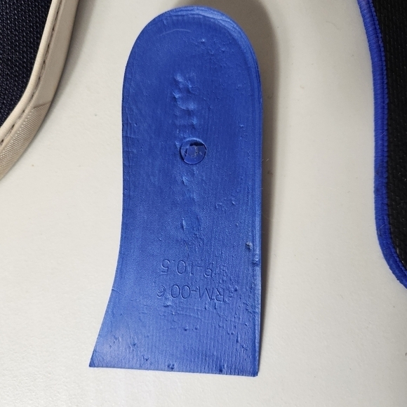 Rothys Womens Chelsea Navy Knit Recycled Textile Sneaker Booties-Size 10.5 - Picture 9 of 13